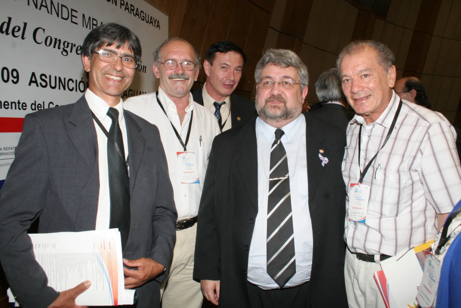 Congreso Migración 11 - Lacognata con córdoba, eeuu y baires (va) El canciller con residentes de Bs. As., EE.UU. y Córdoba (foto Oscar)