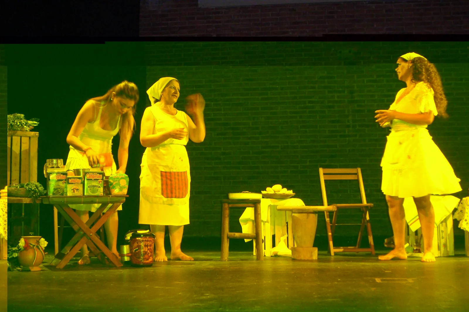 Cult. Art. y Esp. 11 kuña 1 Shirley Giménez, Lela Cabera y Loren Acuña