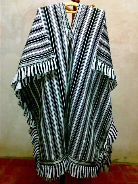 Per. economía 003 poncho