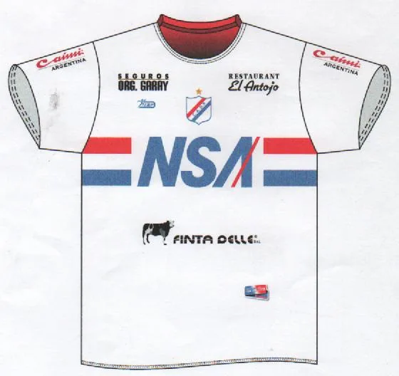 Camiseta oficial, vista de frente