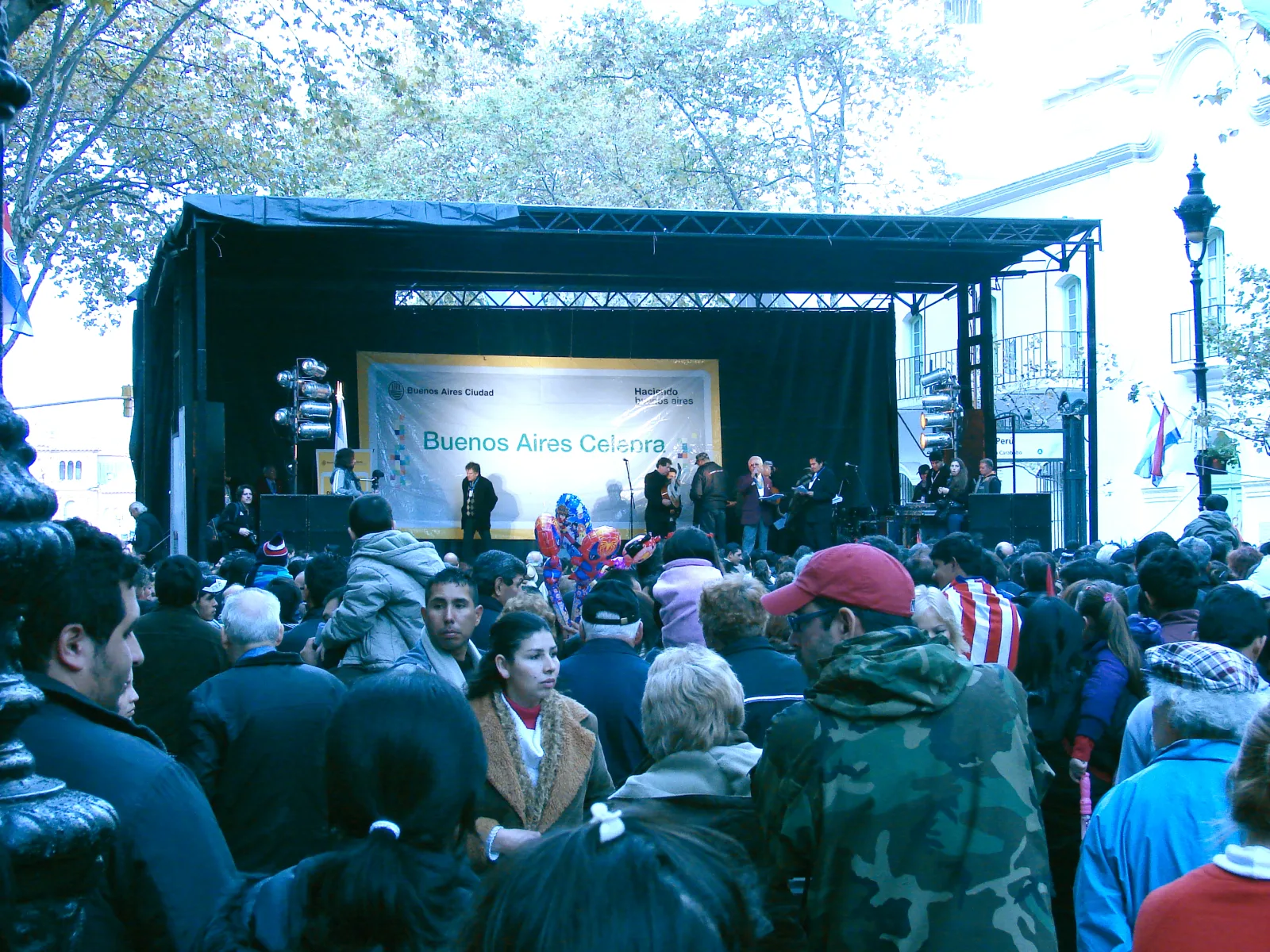 Festejo av. de mayo 0006 palco