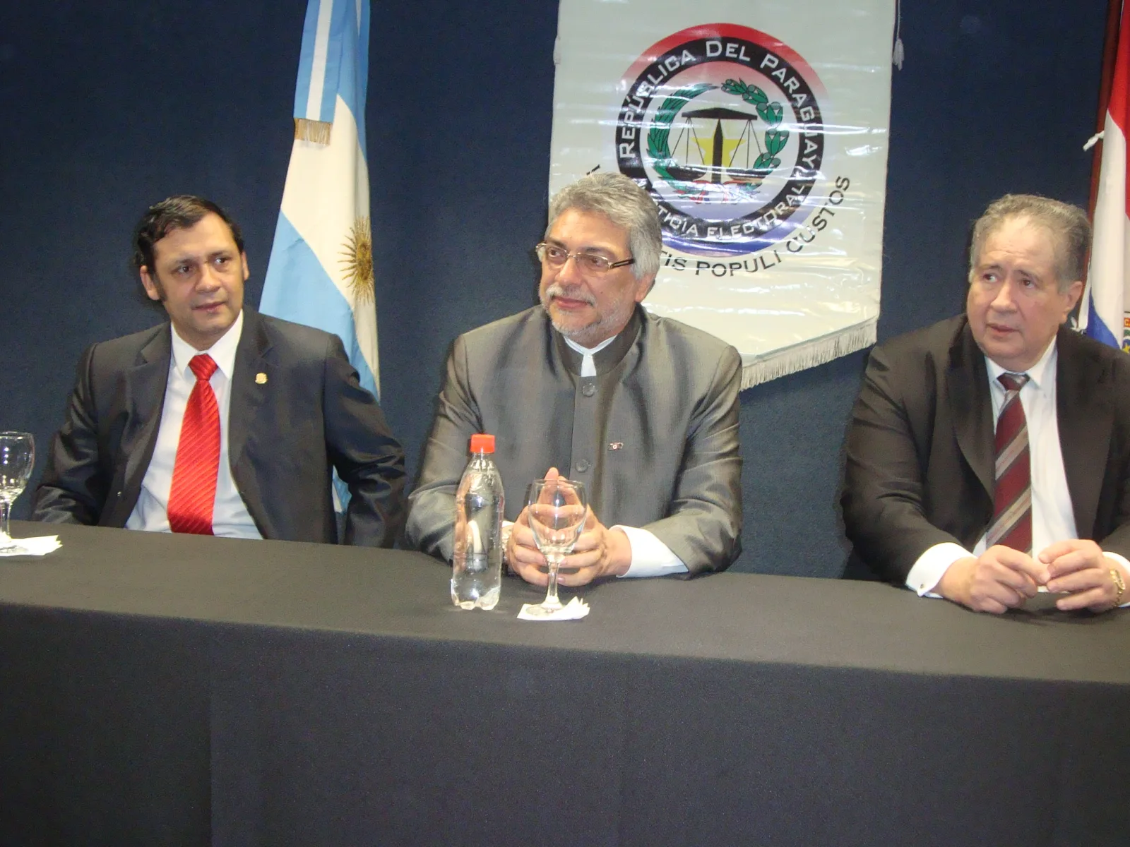 Per. tapa 0011 lugo, bogado y zambonini