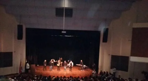 El Grupo Nazareno interpretando “Gracias, Santo Padre”