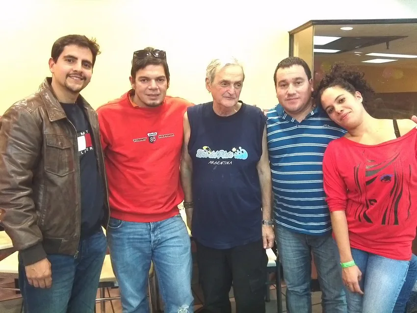 Hérib Godoy, Aníbal Ortiz, Alfredo García, Miguel Rodríguez y Beba Portillo (actriz del corto “Cruce Oviedo”).