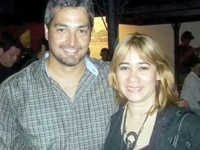 Mario Abdo con la funcionaria Rosa Alén que ahora fue despedida del Consulado en Buenos Aires.