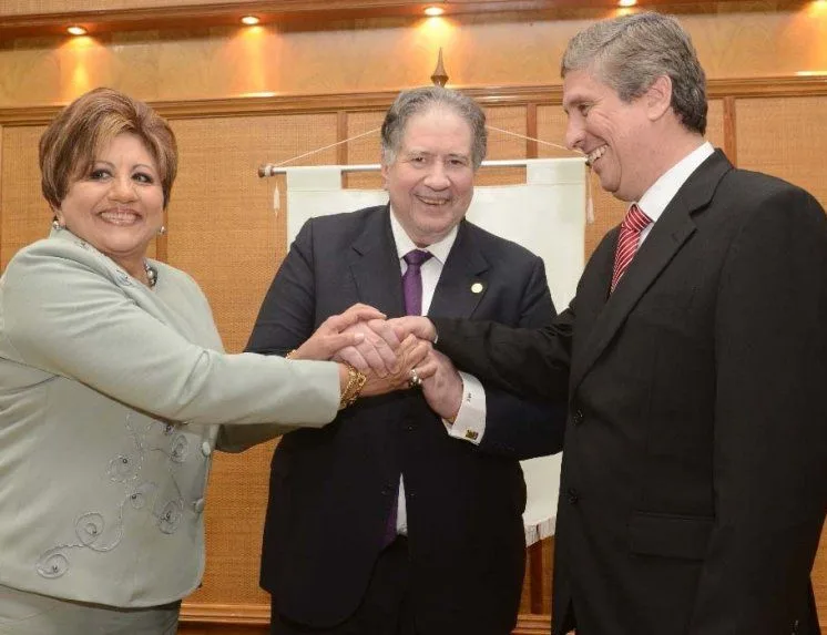 María Elena Wapenka, Alberto Ramírez Zambonini y Jaime Bestard (Foto abc.com.py)