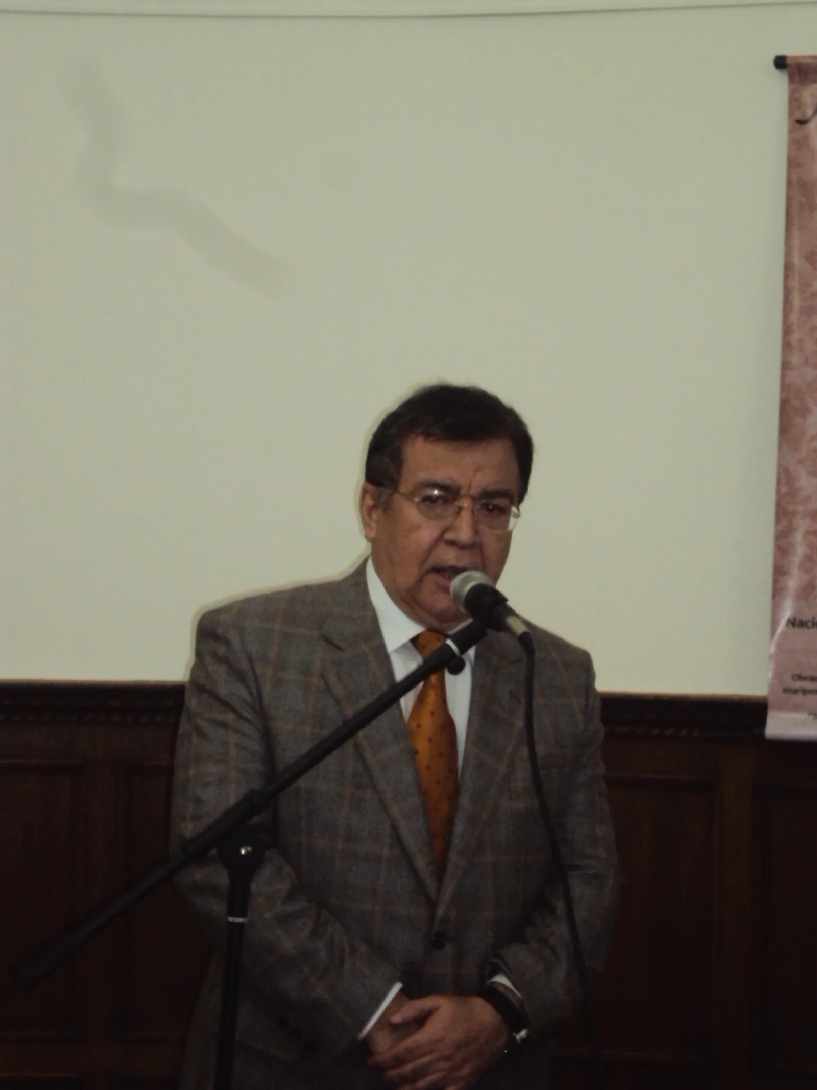 NND, en un acto en la Embajada Paraguaya en Argentina en invierno 2015