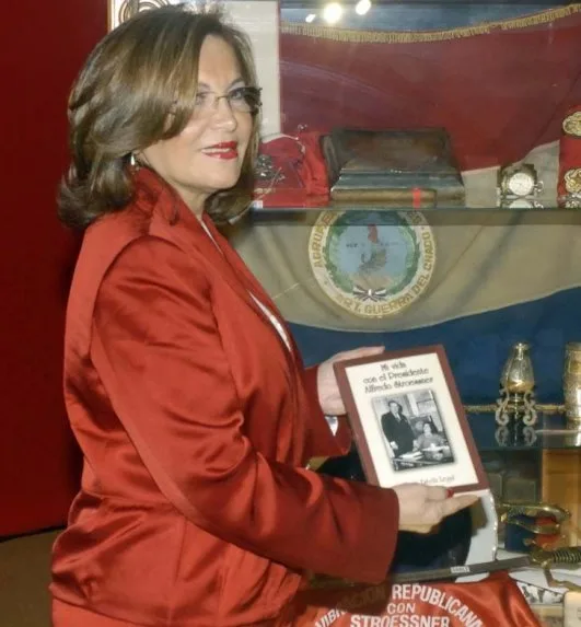 Estela "Ñata" Legal