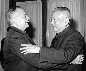 Oscar Creydt con Li Xiannian, presidente de China en 1946