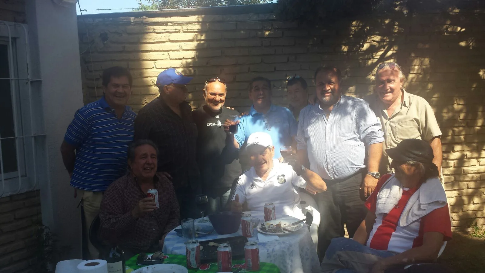 El sábado 12, Gregorio Ramírez Santacruz, uno de los candidatos a la presidencia del Comité Bs. As. convocó a sus correligionarios a una reunión para dialogar sobre la marcha del Partido y aunar criterios
