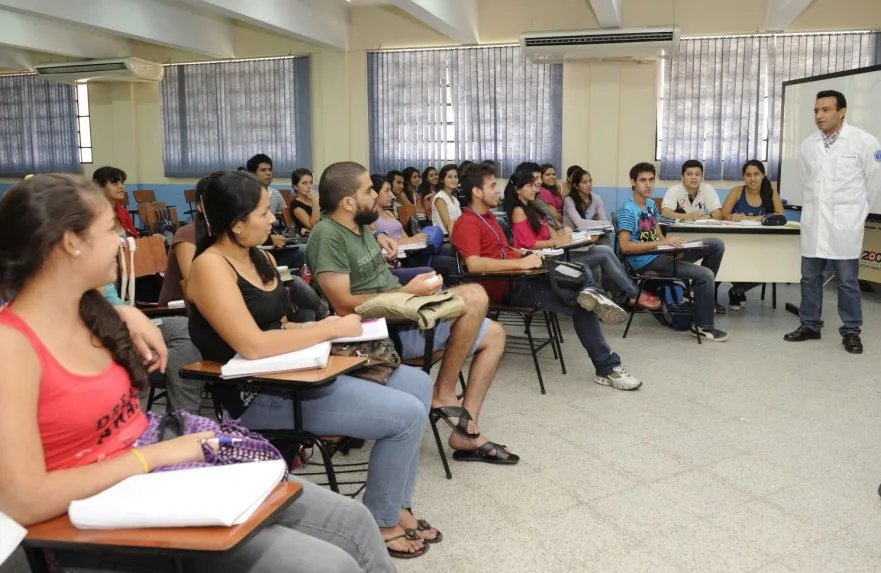 Para los estudiantes, exigir la acreditación de sus carreras por la Aneaes les permite tener la garantía de que fueron verificadas y evaluadas en cuanto a la calidad educativa. (Foto: abc.com.py)