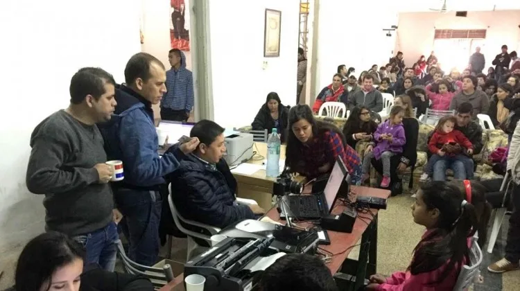 Atención al público en el Consulado de Rosario (foto de archivo)