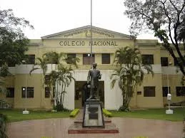 El C.N.C. visto de frente