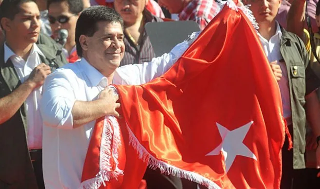 El presidente de la República, Horacio Cartes, durante el festejo del Partido Colorado./ Foto: José Molinas ÚH