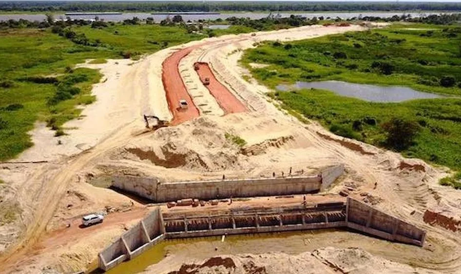 La pasarela tendrá 100 metros de largo y 40 metros de ancho y estará sobre el arroyo Mburicaó (Foto:GENTILEZA)