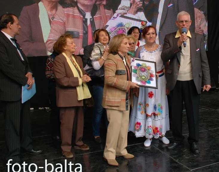 Andrés Balbuena Rondelli, presidente de Fepara, destacando la labor de las Damas Paraguayas