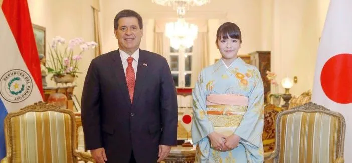 mako y cartes